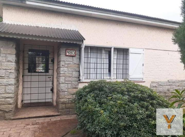 Casa · 95m² · 4 Ambientes · 1 Cochera