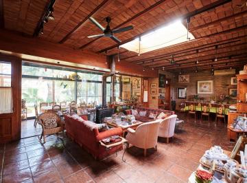 Casa · 480m² · 6 Ambientes · 4 Cocheras · Venta Casa 6 Ambientes en Club de Campo Hacoaj Tigre Estilo Inglés