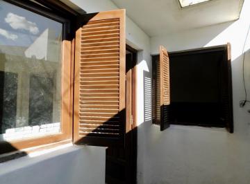PH · 50m² · 3 Ambientes · Alquiler de PH en Tolosa, Interno, Dos Dorm. y Patio