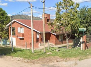 Casa de 6 ambientes, Bialet Massé · Venta Casa en Punilla con Vista Al Lago