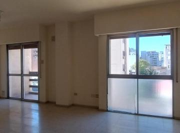 Foto · Departamento de 2 Dorm. con Cochera y Dependencia de Servicio
