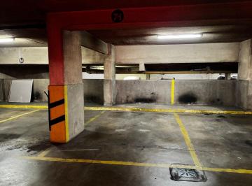 Garage , Recoleta · Excelente Cochera Recoleta con Control Remoto y Solo Una Rampa Recta