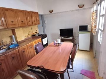 ATP-ATP-206_2 · Casa 3 Ambientes. | Av San Martín Al 3300