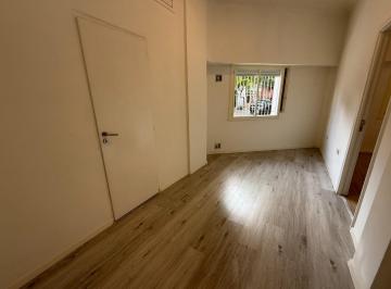 Departamento · 33m² · 2 Ambientes · Venta Depto 2 Amb Pb Reciclado/luminoso en Parque Cha