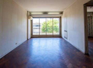 Departamento · 63m² · 3 Ambientes · Venta Depto 3 Ambientes C/ Balcón y Patio - 1er Piso