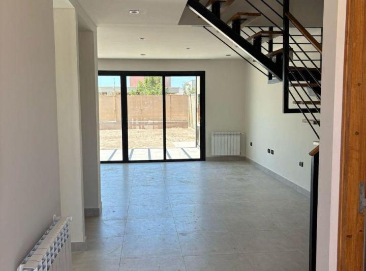 Casa · 124m² · 5 Ambientes · 1 Cochera
