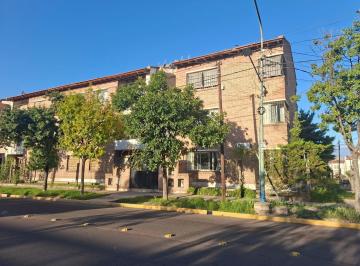 Departamento · 61m² · 4 Ambientes · 1 Cochera · Departamento en Godoy Cruz
