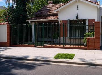 Casa · 100m² · 4 Ambientes · 1 Cochera · Casa en Lote Propio de 4 Amb