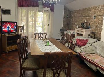PH de 3 ambientes, Velez Sarsfield · Departamento en Venta 3 Ambientes con Dependencia Al Frente en Floresta
