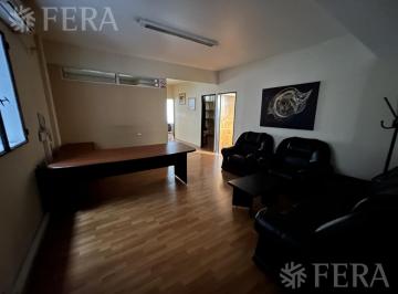 Oficina comercial · 72m² · 6 Ambientes · Alquiler de Oficinas en Monserrat - Capital Federal