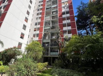 Departamento de 4 ambientes, San Isidro · Acassuso: Depto de 4 Amb. con Balcón a 2 Cuadras de La Estación. Orientado Al Este. Muy Luminoso.