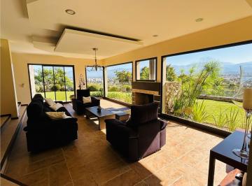 Casa · 790m² · 6 Ambientes · Venta de Casa en Tres Cerritos - Salta