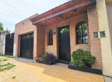 Casa · 78m² · 3 Ambientes · 1 Cochera · Venta Casa 3 Ambientes Ramos Mejia Apto Credito