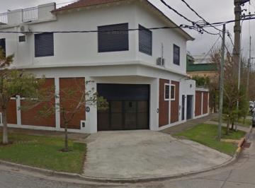 Casa de 4 ambientes, Lanús · Casa en Venta con Galpón Para Ideam Vivienda Más Comercio