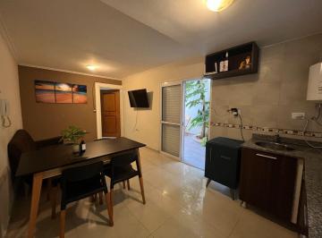 Departamento · 33m² · 2 Ambientes · Venta Dpto 1 Dormitorio Amoblado con Patio - Centro