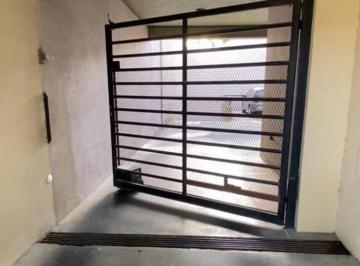 Garage , San Fernando · Cochera Cubierta en Venta en Victoria