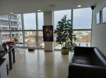 Oficina comercial · 62m² · 3 Ambientes · 1 Cochera · Neuquen. Venta Oficina Zona Consejo Deliberadamente