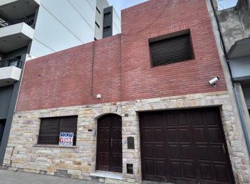 Casa de 5 ambientes, Bahía Blanca · Casa en Venta - Lamadrid 519