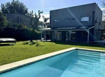 Casa · 156m² · 4 Ambientes · Casa en Alquiler en Los Ombúes de Hudson