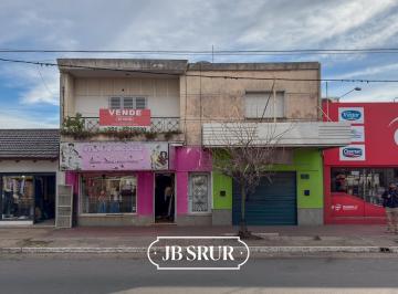 Local comercial · 217m² · 6 Ambientes · Casa + 2 Locales a La Venta en Av Fuera Aerea 3160