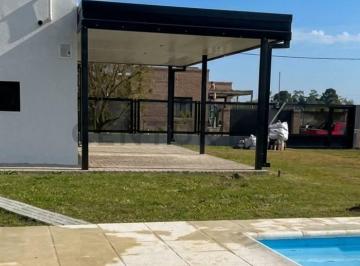 Quinta vacacional · 136m² · 3 Ambientes · 1 Cochera · Venta Casa a Estrenar - Barrio Las Paltas, Colastiné - Santa Fe