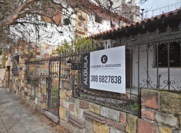 Casa de 11 ambientes, San Salvador de Jujuy · En Alquiler - Amplia Propiedad Uso Comercial - Calle Otero