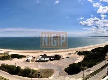Foto1 · Venta Apartamento 3 Dorm. + Servicio. Playa Mansa, Punta del Este
