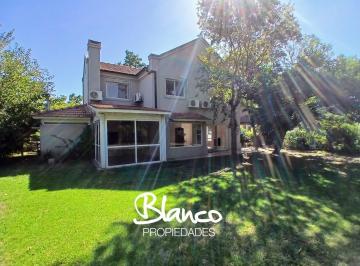 Casa · 200m² · 4 Ambientes · 1 Cochera · Casa en Venta en La Delfina, Pilar, G. B. a. Zona Norte