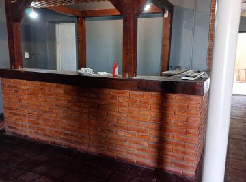 Local comercial · 180m² · Local Comercial en Esquina, Despeñaderos Ruta 36