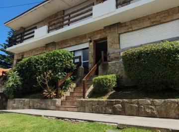 Casa · 120m² · 3 Dormitorios · 1 Cochera · Dúplex Cuatro Ambientes con Cochera