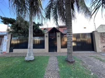 Casa de 6 ambientes, Morón · Casa en Venta en Castelar Excelente Ubicación
