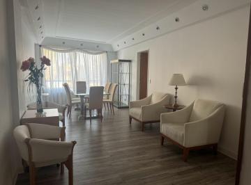Departamento · 80m² · 2 Ambientes · 1 Cochera · Depto de 2 Amb Amoblado, Muy Espacioso - Alquiler Recoleta