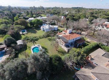 Casa de 8 ambientes, Villa Allende · Venta Casa 4 Dorm Pileta