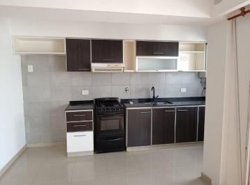 Departamento de 2 ambientes, Tres de Febrero · Departamento de 45 m² con 1 Dormitorio en Alquiler en Caseros