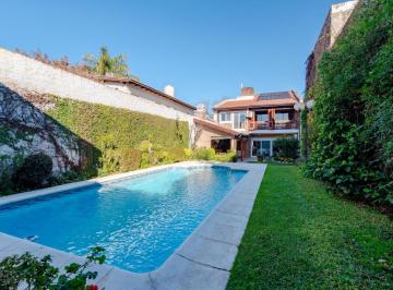 Casa Venta de 6 ambientes · Venta Casa 6 Ambientes Premium. Gran Jardín, Pileta y Quincho