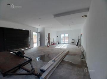 PH · 72m² · 1 Ambiente · 1 Cochera · PH en La Plata