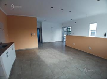 PH · 73m² · 3 Ambientes · 1 Cochera · PH en La Plata