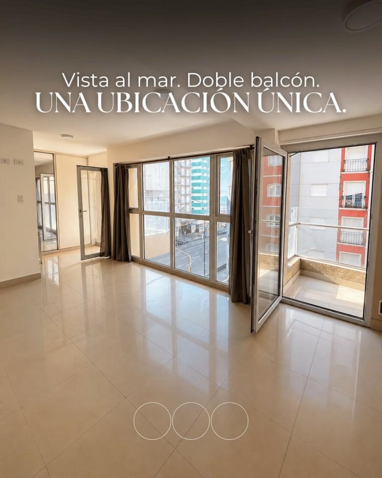 Monoambiente con vista al mar y doble balcón
