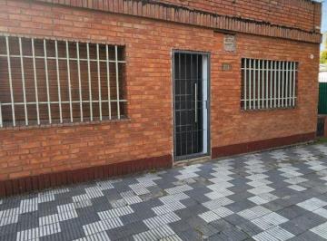 DIS-DIS-521_2 · Casa en Alquiler - Barrio Jardín