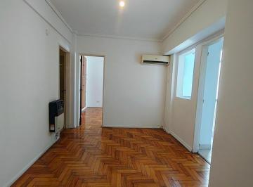 Departamento · 30ha · 2 Ambientes · Alquiler Departamento 2 Ambientes Luminoso Piso Alto Saavedra