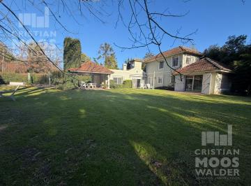 Casa · 220m² · 4 Ambientes · 2 Cocheras · Casa en Venta 4 Ambientes - Ingeniero Maschwitz