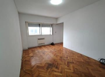 Departamento de 2 ambientes, Constitución · Amplio Depto. de 2 Ambientes con Una Superficie Total de 52 m²