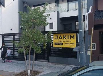 JAK-JAK-5372_2 · V. Pueyrredon Alquiler Casa 4 Ambientes