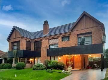 Casa de 6 ambientes, Esteban Echeverría · Gran Propiedad en Venta Country Club El Venado I