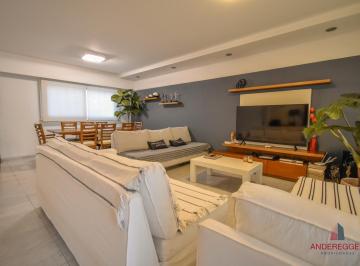Departamento · 119m² · 4 Ambientes · 1 Cochera · Semipiso en Belgrano. Balcón Aterrazado con Parrilla. Cochera Fija.