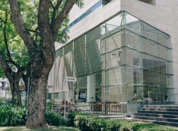 Local comercial · 323m² · 1 Cochera · Local en Esquina Alquiler!
