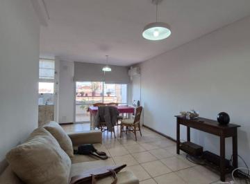 Departamento de 2 ambientes, Rosario · Departamento Amoblado Completo de 1 Dormitorio en Alquiler - French 730, Arroyito Río.