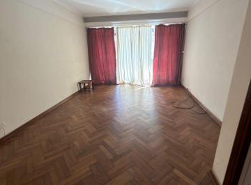 Departamento de 4 ambientes, Mar del Plata · Excepcional Departamento de 4 Ambientes con Balcón y Dependencia – Entre Ríos Al 1900