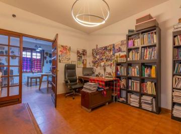 Casa · 123m² · 7 Ambientes · Venta de Casa 7 Ambientes con Terraza a Mejorar