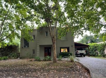Casa · 197m² · 5 Ambientes · 3 Cocheras · Casa a La Venta en Bª Sausalito, Pilar, Zona Norte, Buenos Aires